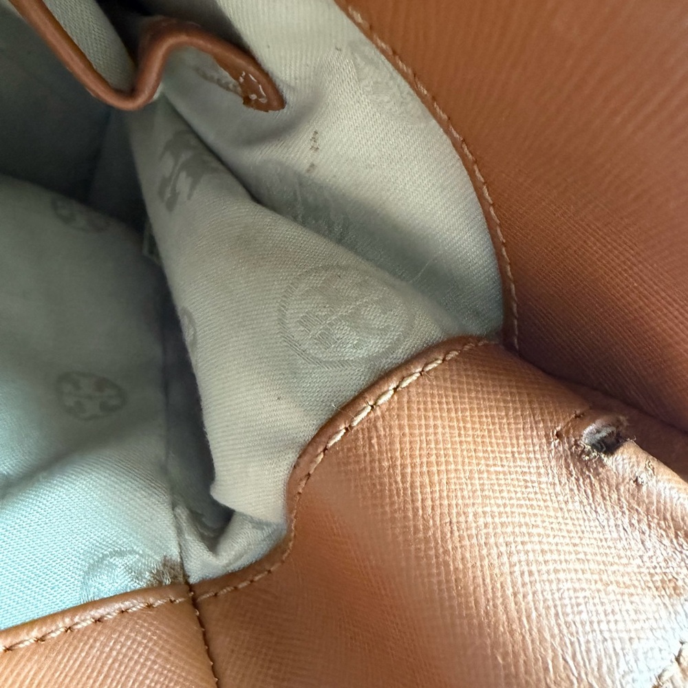 Tory Burch Tan Leather Satchel with Logo Medallion - Picture 10 of 11